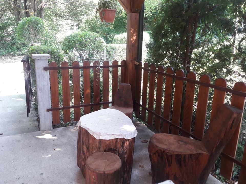 הוילה אוגולין Kuca Za Odmor Anamarija מראה חיצוני תמונה